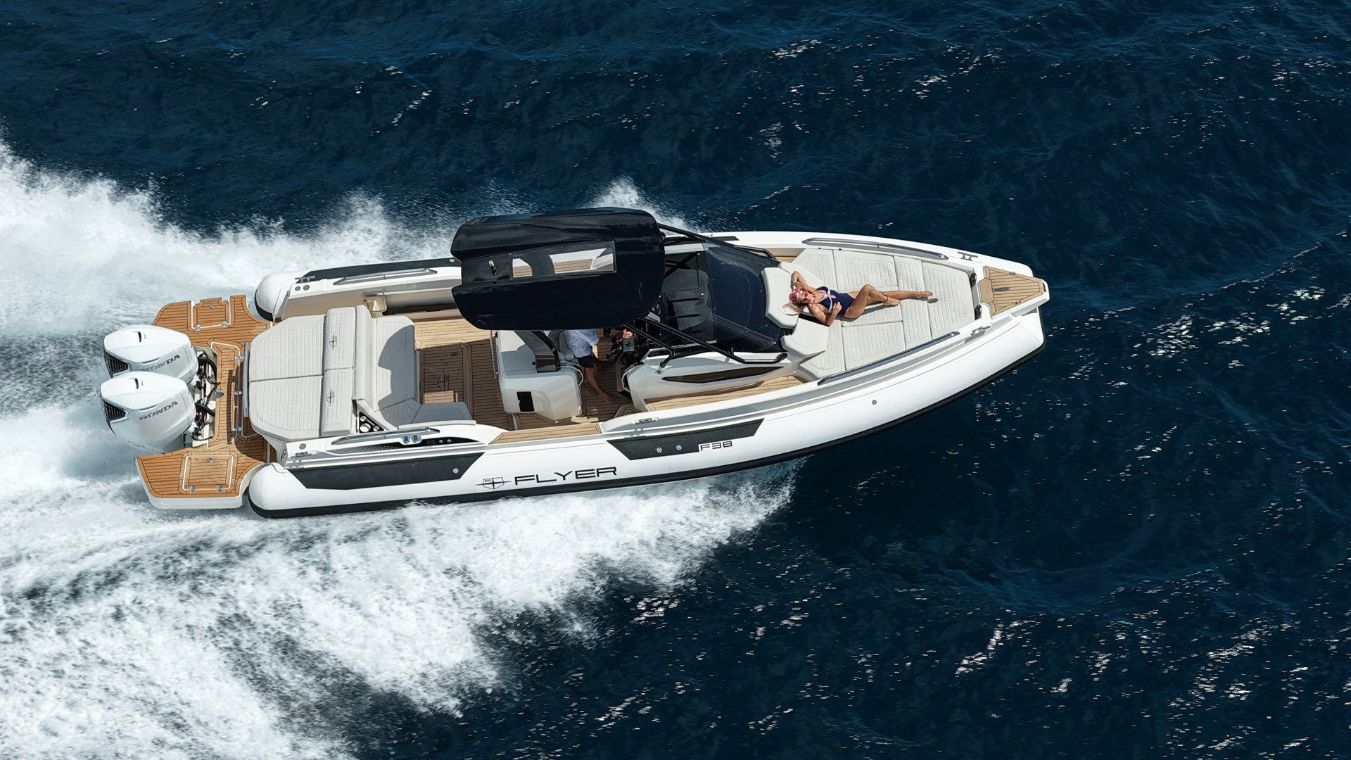 Flyer-F-38_0213